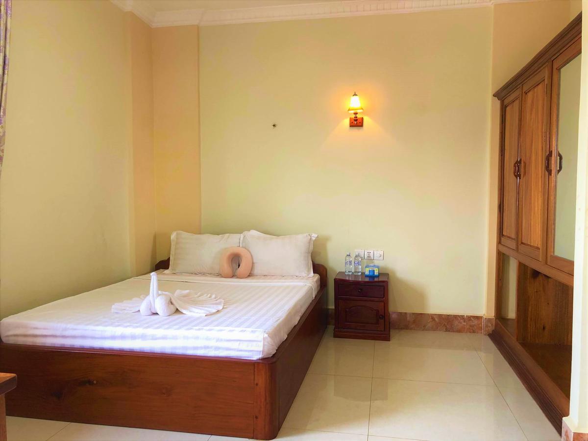 Samnop Samnang Guesthouse カンポット エクステリア 写真